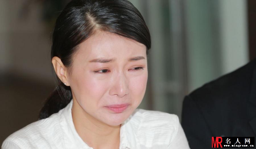 马赛不雅视频遭泄 记者会痛哭流涕(1)