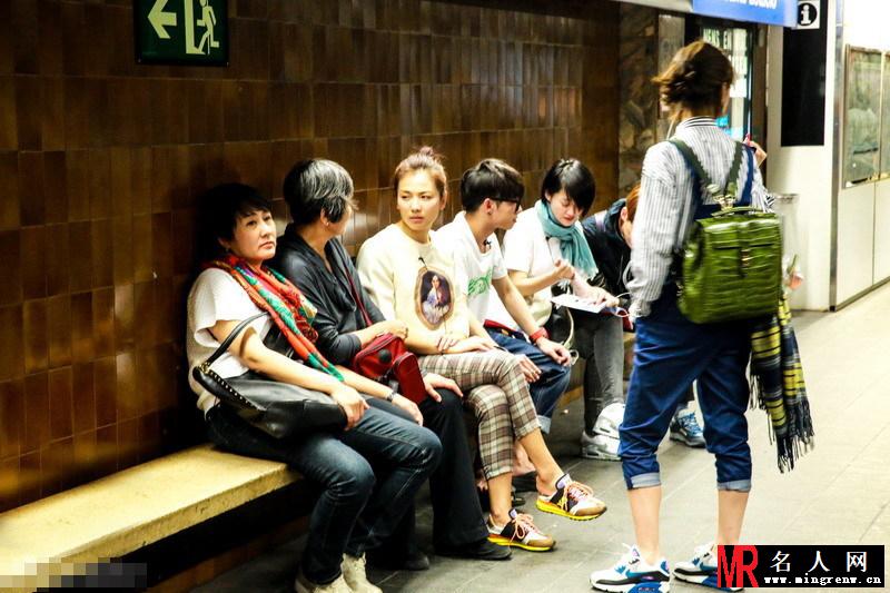 花儿与少年曝花絮照 许晴当导游嘟嘴卖萌(1)