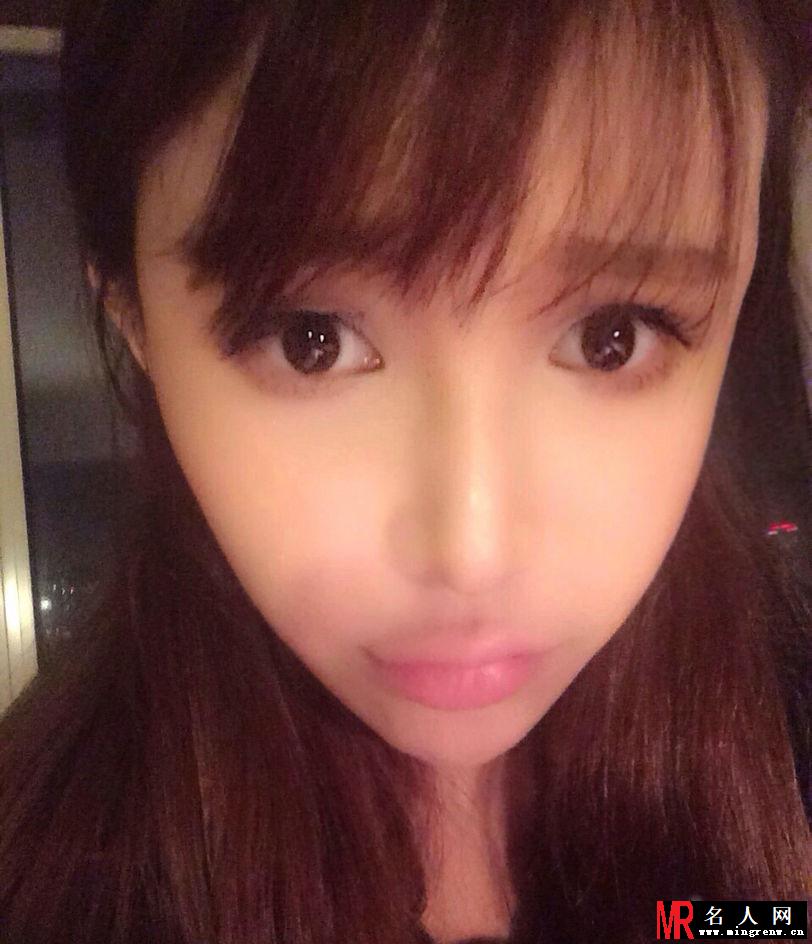 北舞惊现翻版Baby 自拍秀豪乳(1)