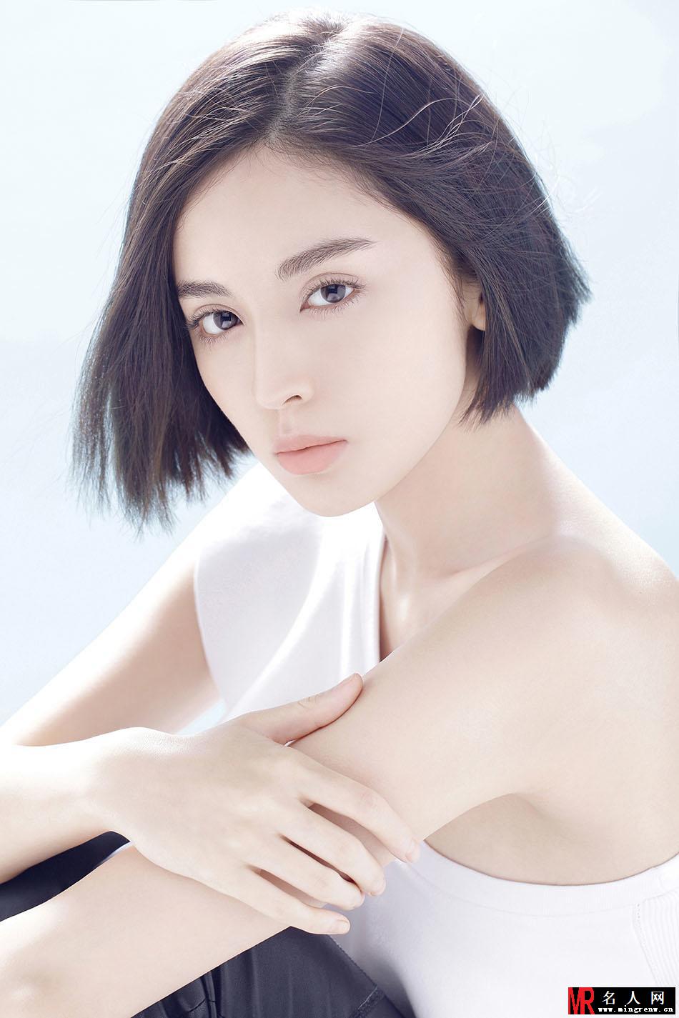古力娜扎裸妆大片曝光 清爽短发撩拨心弦(1)