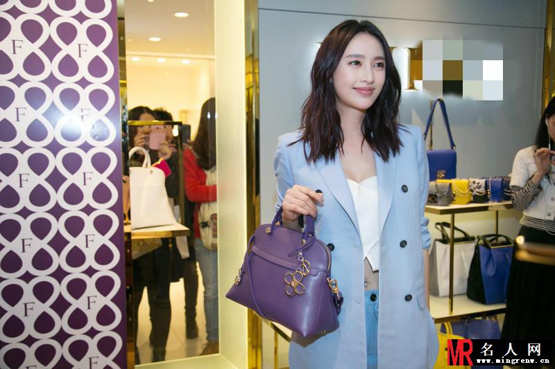 《单身男女》杀青 张俪惊艳出席时尚品牌活动(1)