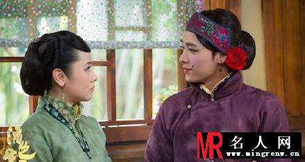 活色生香曝光李易峰奇葩剧照 化身媒婆形象尽毁(1)