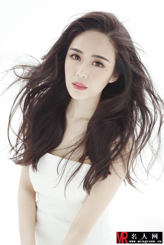 汤晶媚性感写真 散发浪漫唯美气质(1)