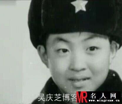 金星男儿身旧照 英俊挺拔似小生(1)