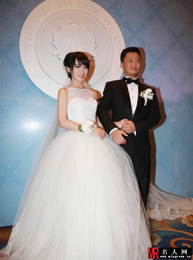 吴京谢楠婚礼激情热吻 武打小生喜当爹(1)