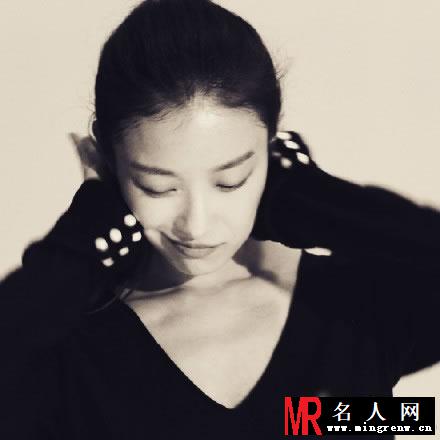倪妮2015元宵节搞怪祝福 俏皮可爱粉丝大赞(1)