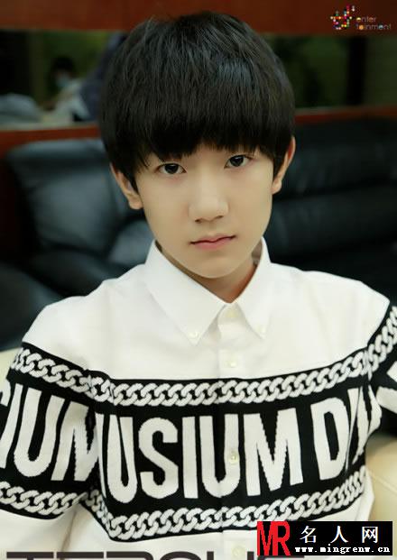 TFBOYS生活照曝光 幸福家庭照引人羡慕(1)