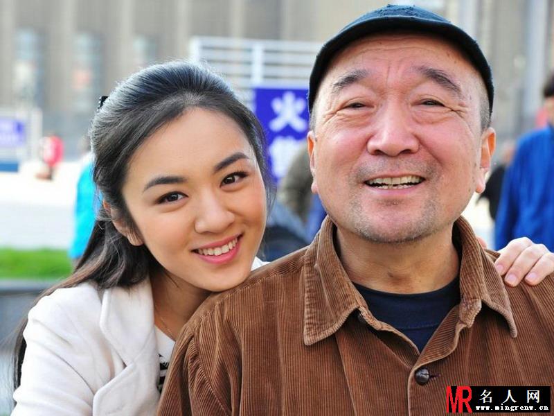 丑角爸爸赵小萍剧照(1)