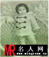 林心如幼时稚嫩照片曝光 很萌很清纯(1)