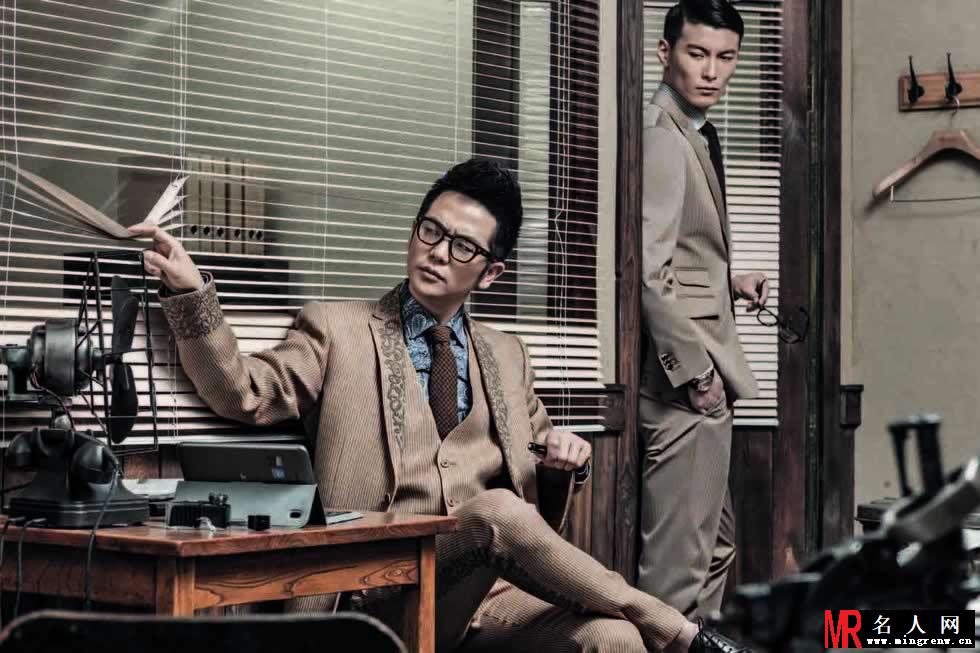 张晓龙自在玩转霸道总裁范儿 彰显熟男风(1)