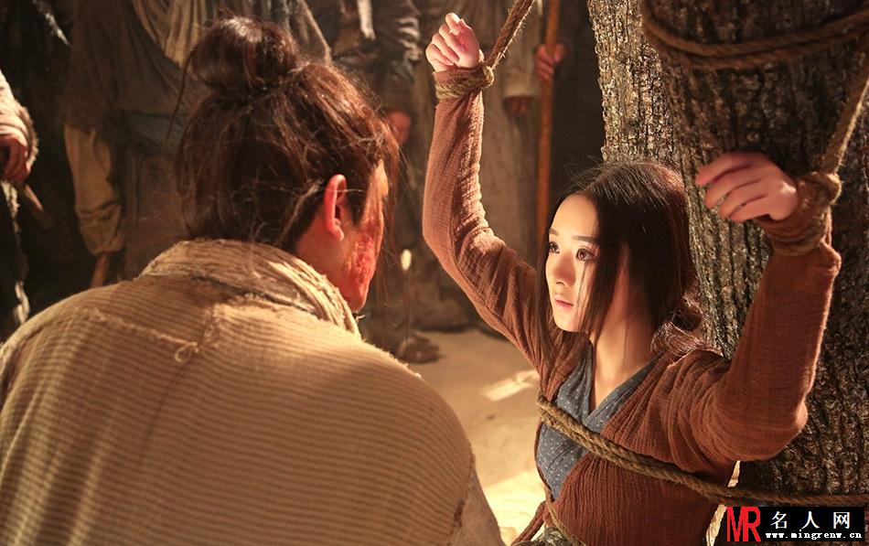 《花千骨》赵丽颖蛮荒逃亡 网友：快接小骨回家(1)
