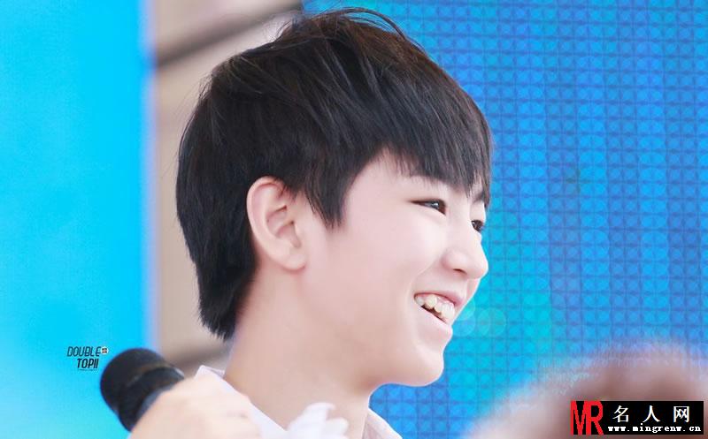TFBOYS代言某广告现场 气氛融洽工作认真(1)