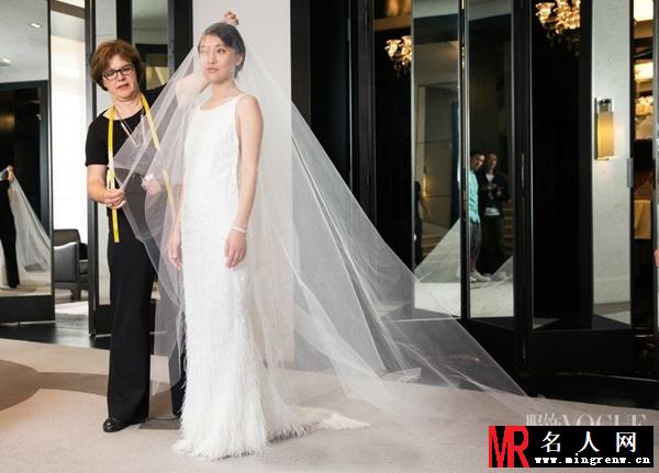 周迅试穿婚纱组图 黄蓉妹妹不嫁婧哥哥(1)