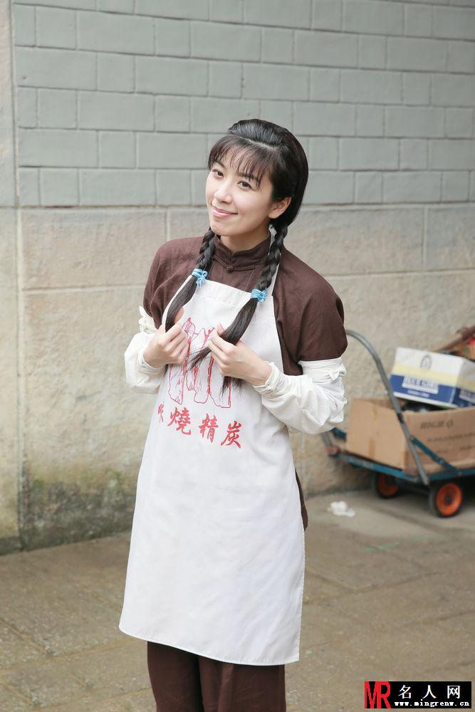 流氓皇帝新剧开拍 周丽淇马国明上演恩爱夫妻(1)