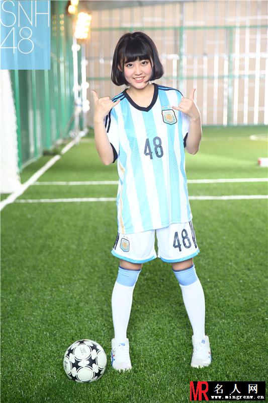 SNH48助阵世界杯 拍摄足球派对mv写真(1)