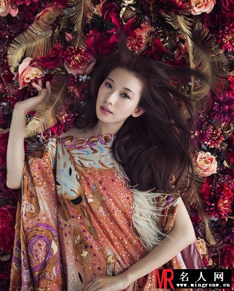 妇女节福利 盘点那些人比花魅的女星靓照(1)