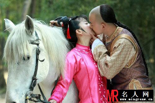 新还珠格格剧照 李晟海陆孙耀琦吻戏大全(1)