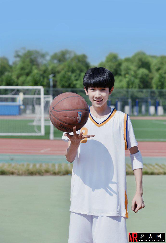 TFBOYS《剩下的盛夏》MV剧照曝光(1)
