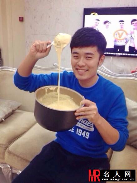 陈赫跑男卖萌照 2013生活照搞怪无底线(1)