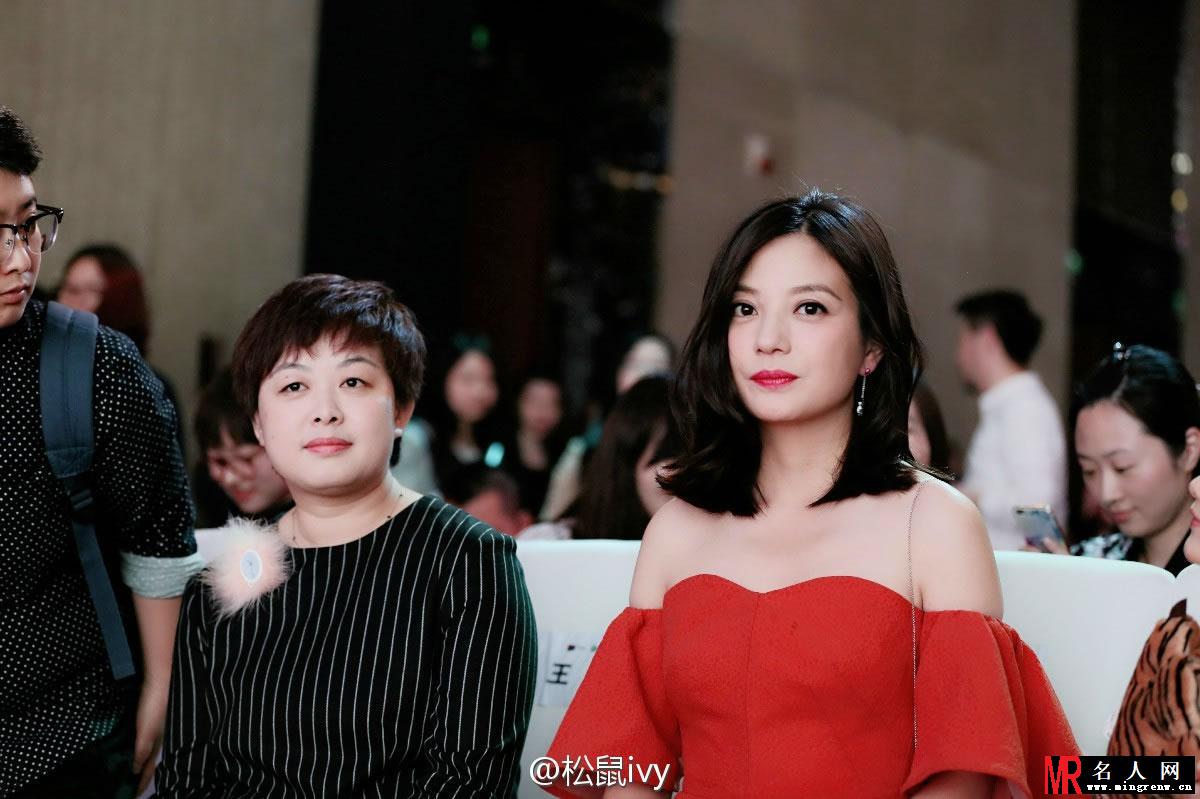 《虎妈猫爸》宣传活动照合集 赵薇佟大为亲密亮相(1)
