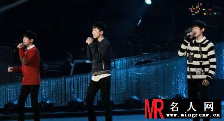 TFBOYS参加演出活动现场合辑 场面异常火爆(1)