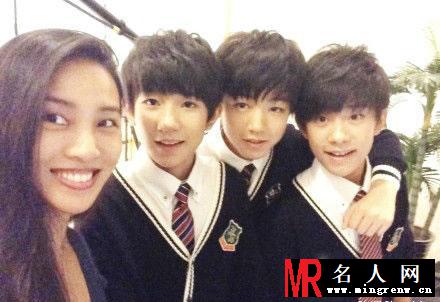 TFBOYS和陈漫合照 卖萌可爱(1)
