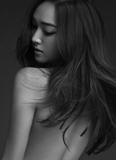 Jessica郑秀妍为自创品牌拍诱惑写真 大胆裸露性感美背(6P)