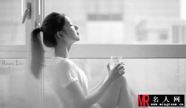 奶茶妹妹章泽天绝美气质写真 清新干净(1)