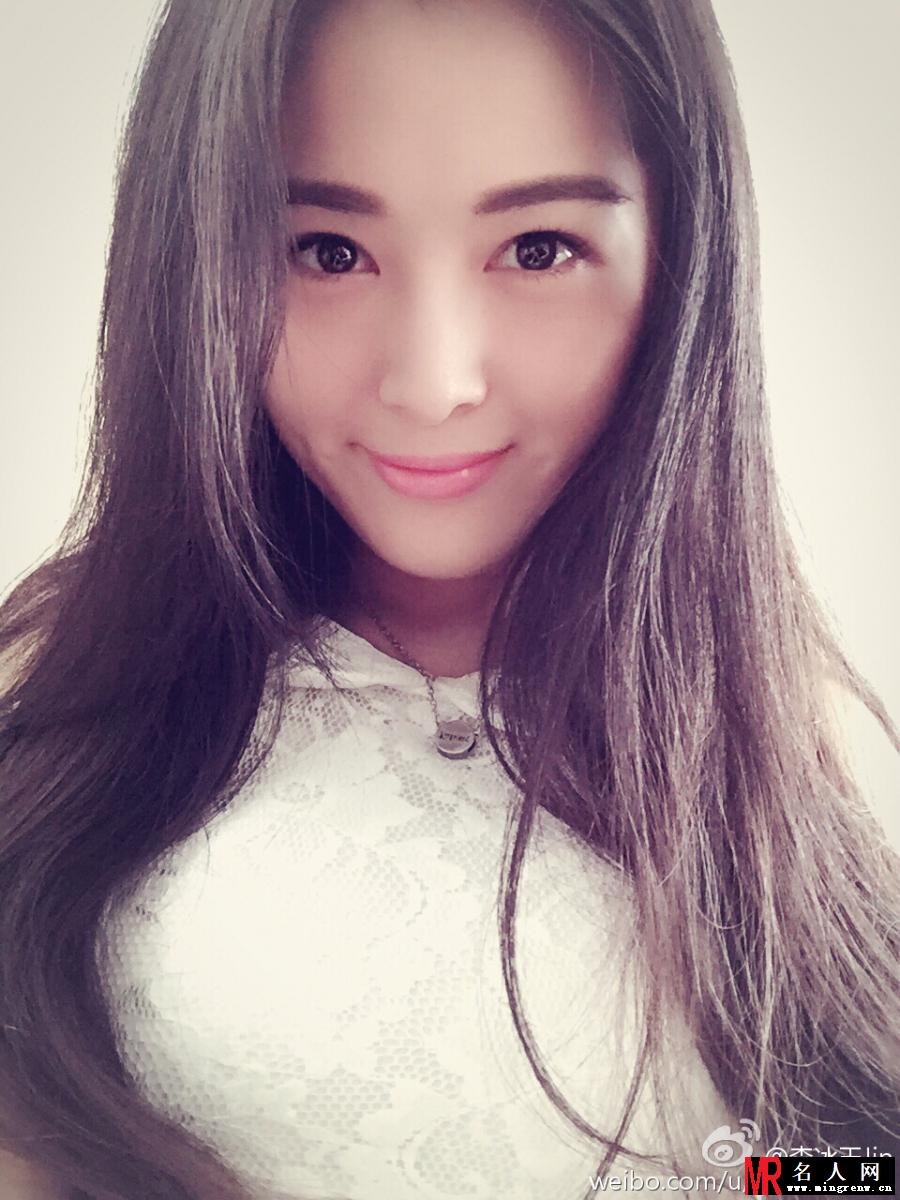 韩庚恋情曝光 李冰玉性感生活照(1)