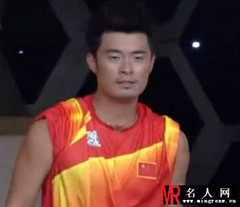 陈赫变身林丹携《爱情公寓》剧照参加《快乐大本营》(1)
