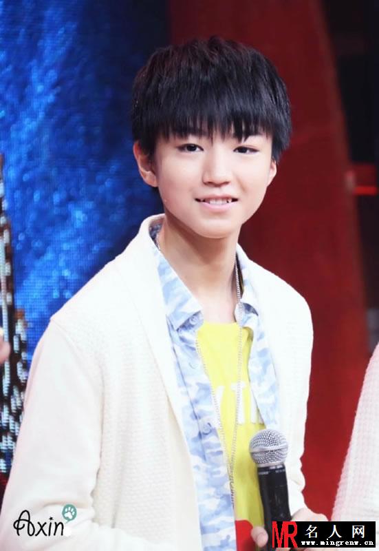 TFBOYS王俊凯参加《天天向上》现场(1)