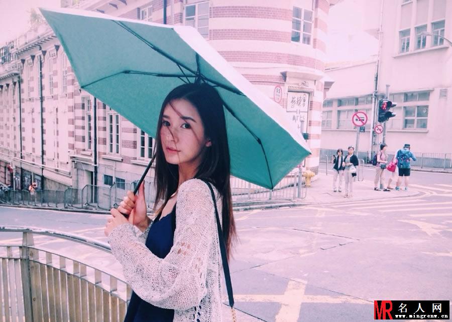 张子萱最新生活照 网友齐骂婊子(1)
