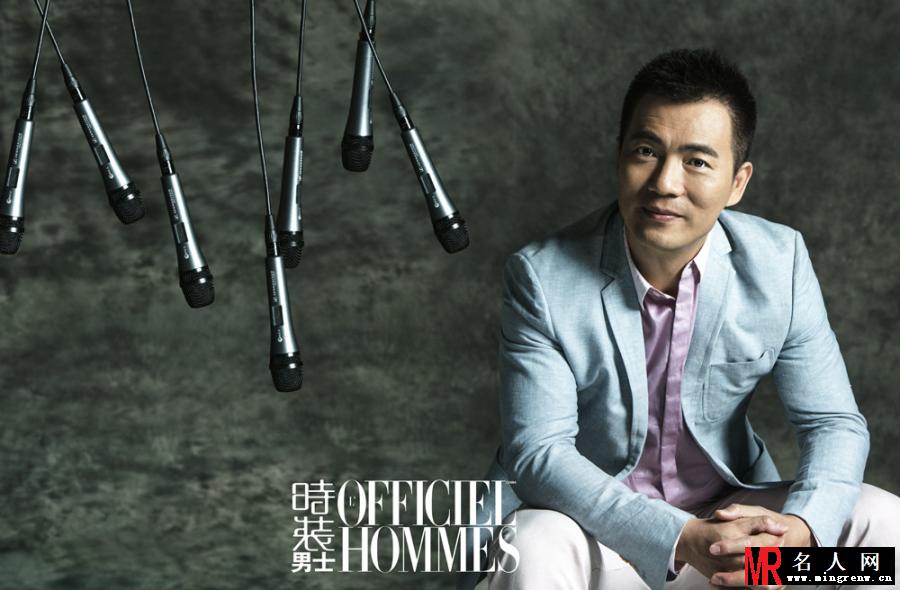 黄健翔登陆时尚杂志 睿智风格依旧(1)