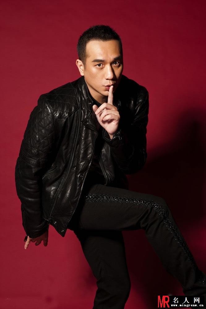 黄觉型男写真 搞怪雅痞酷劲儿十足(1)