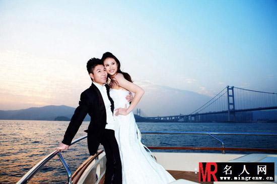 李小鹏奢华婚纱照 才子佳人喜结良缘(1)