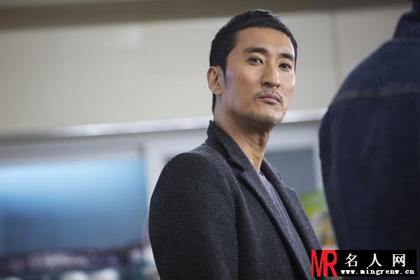 坏蛋必须死이상익Lee剧照(1)