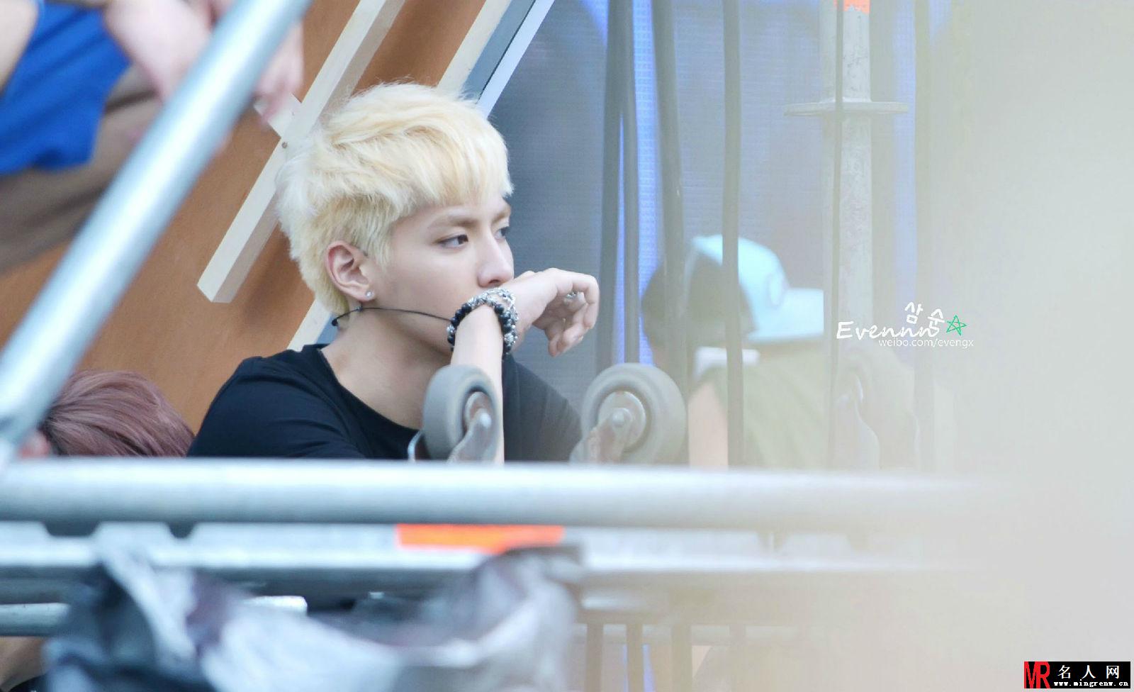 2013年Super Concert EXO悉心准备 吴亦凡Super Concert最认真(1)