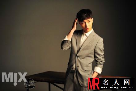 EXO张艺兴MIX写真绅士形象曝光 帅气有型(1)