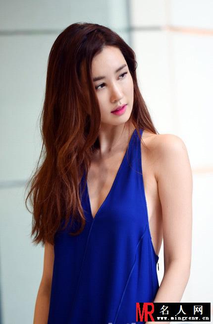 韩国美女李多海出席活动粉丝认不出 整容过度大变脸(1)