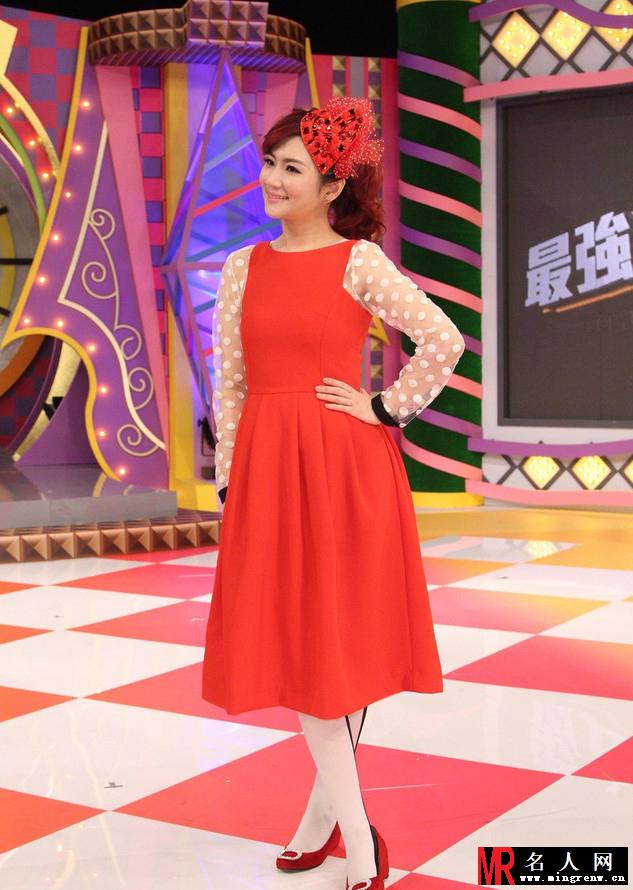 鸡排妹爆乳风骚抢镜 Selina主持黯然失色(1)