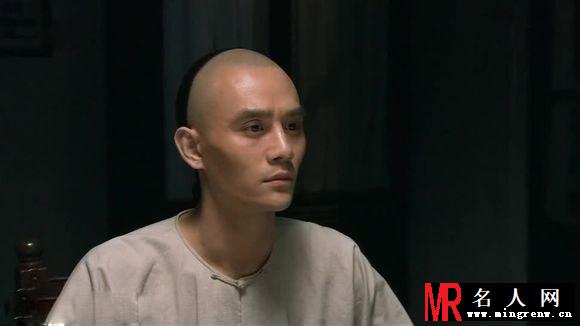 枪炮侯戴刀剧照(1)