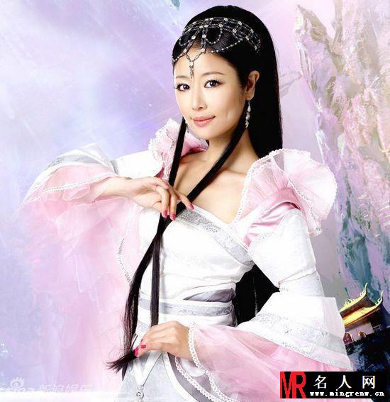 林心如正式代言《剑仙》 云霄城主云裳虹造型首曝(1)