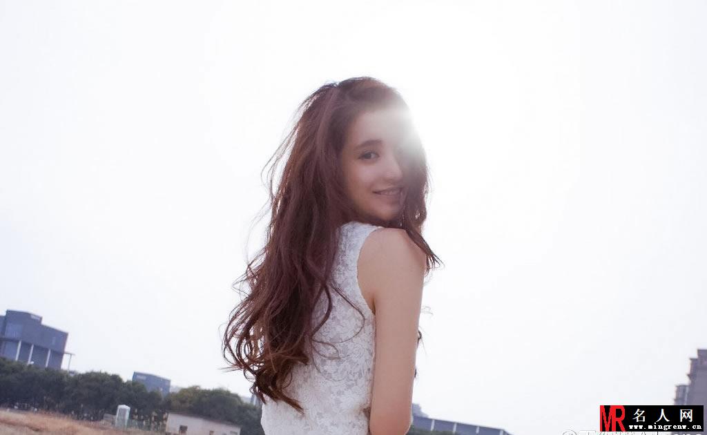 武大校花大pk 黄灿灿吴倩王維琳李莎旻子美照集合(1)