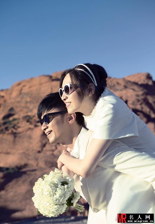 古巨基婚纱照首曝光 女助理20年守候终成果(1)