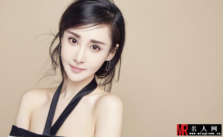 王若心演绎春日曼妙风情(1)