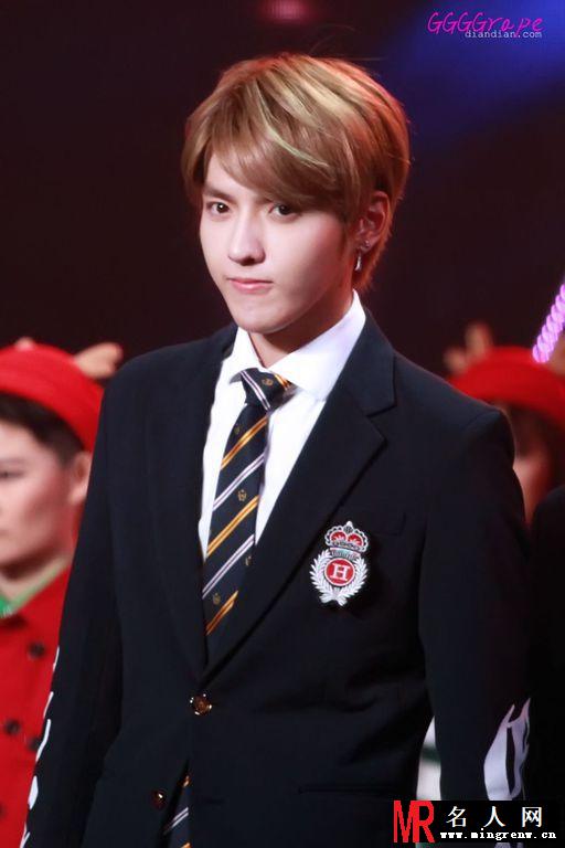 吴亦凡2013年帅气现身上海演唱会卖萌合集(1)
