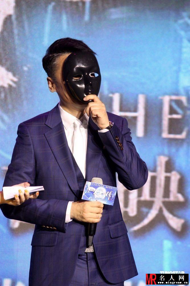 《四大名捕》发布会邓超搞怪刘亦菲学狗叫(1)