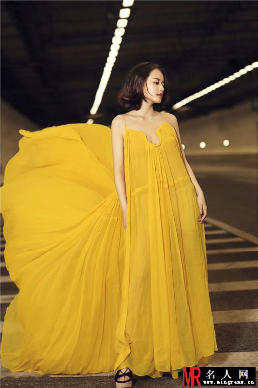 柴碧云最新时尚写真曝光 温婉优雅妩媚动人(1)