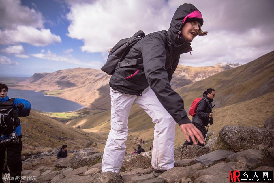 《花儿与少年2》成员登山遭遇危机 冲突显现(1)
