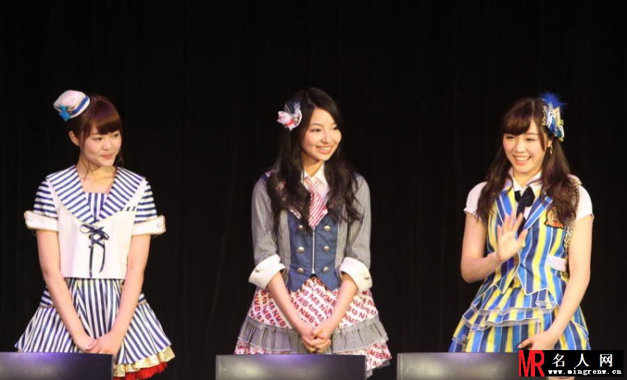 AKB48空降上海获宅男追捧 着女仆装甜美现身(1)